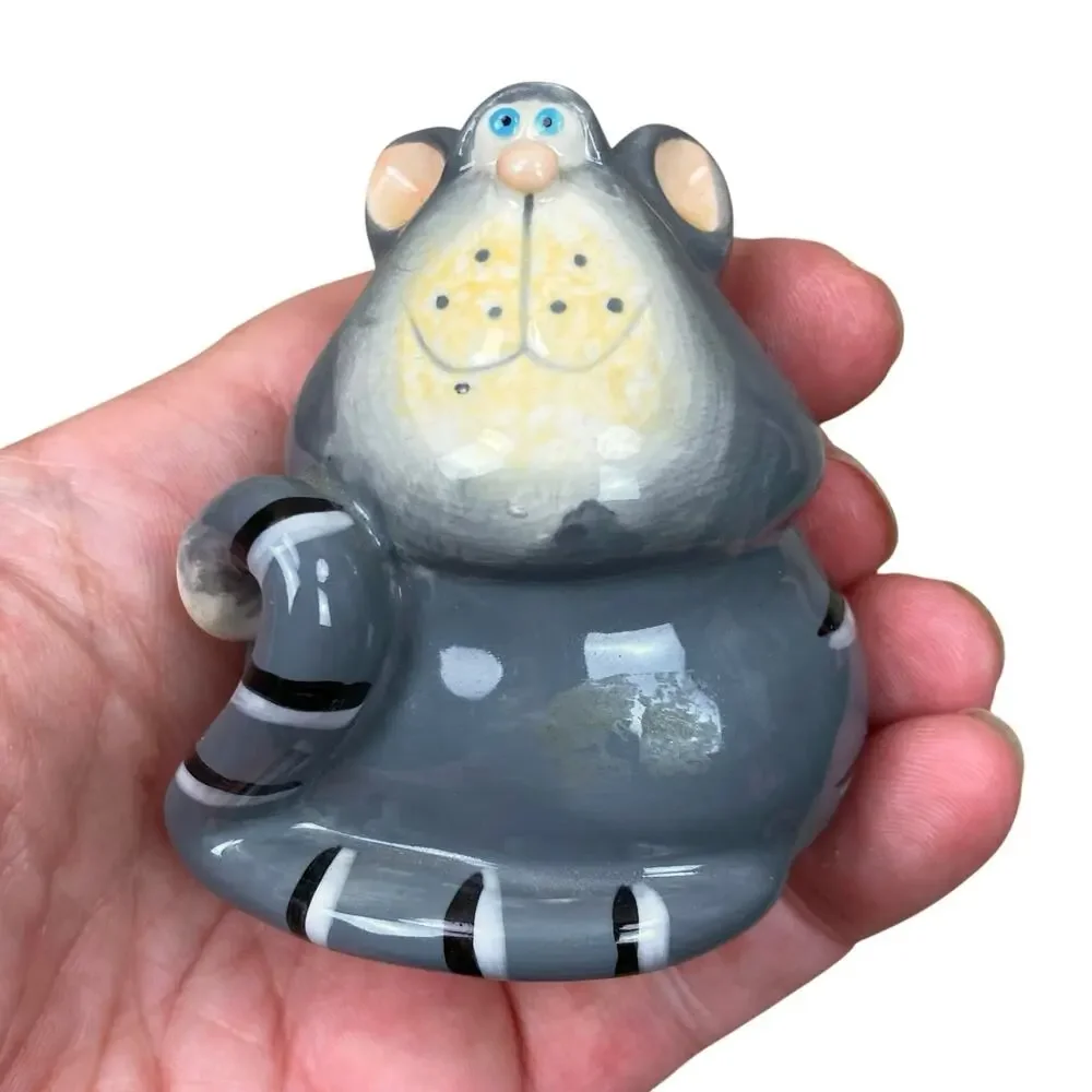 Gray Tabby Cat Salt & Pepper Shakers Russ Berrie Ceramic Alley Katz